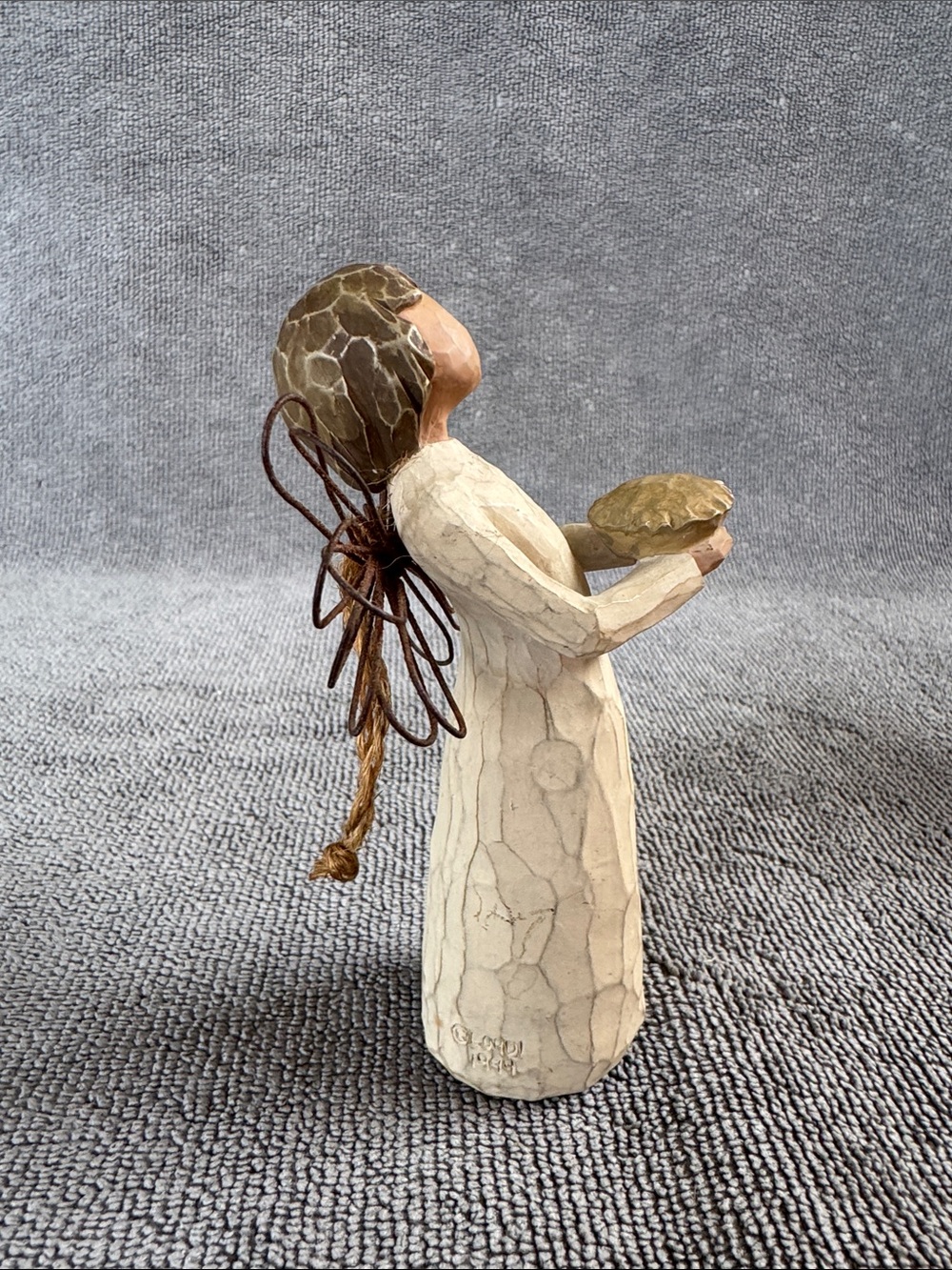 Willow Tree Angel of Healing Figurine by Susan Lordi Demdaco - Picture 5 of 9